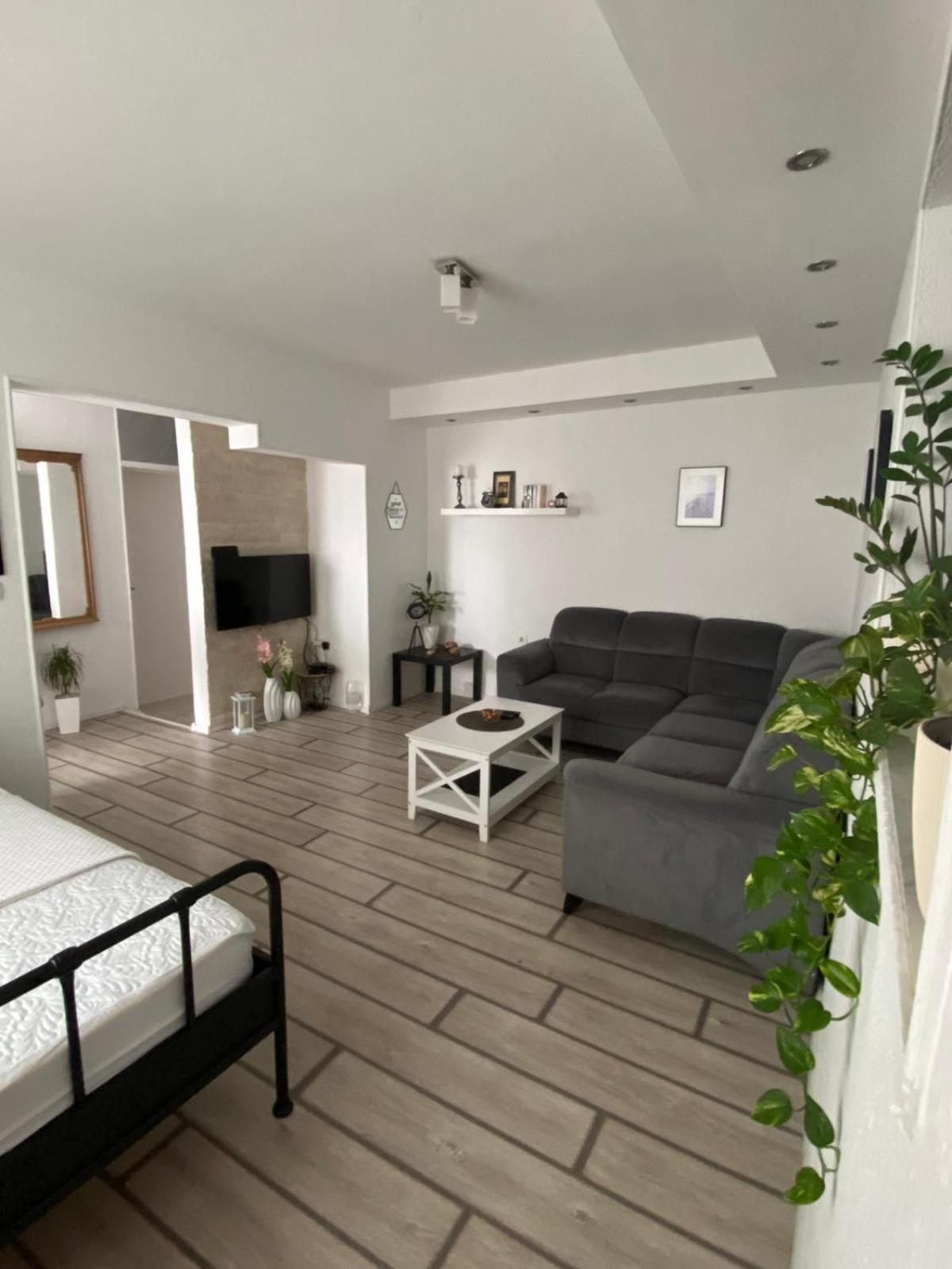 Apartment Tijana Бар Экстерьер фото